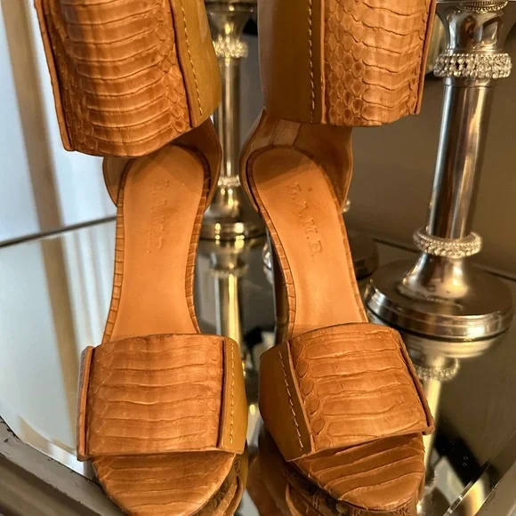 SEXY SHOES - Picture 6 of 6